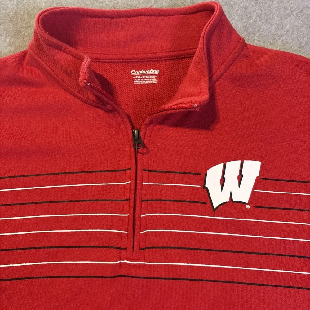 Wisconsin Badgers Red Pullover Quarter Zip Captivating Men's 2XL Very Good Cond.